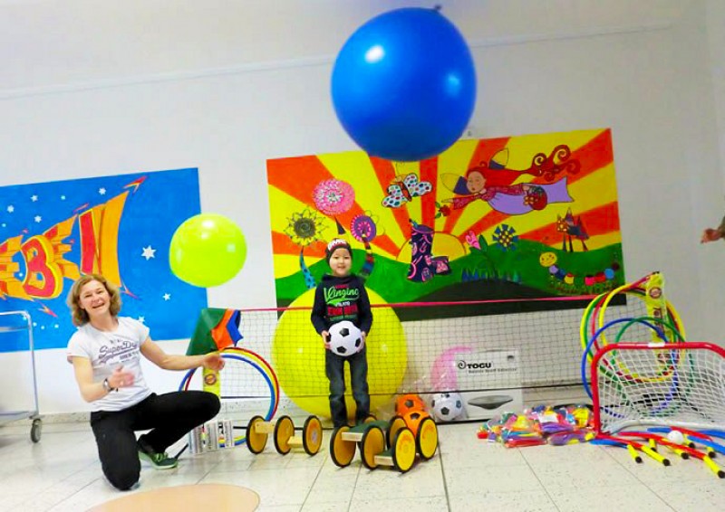 Tolle Sportspende der Regine Sixt Kinderhilfe Stiftung