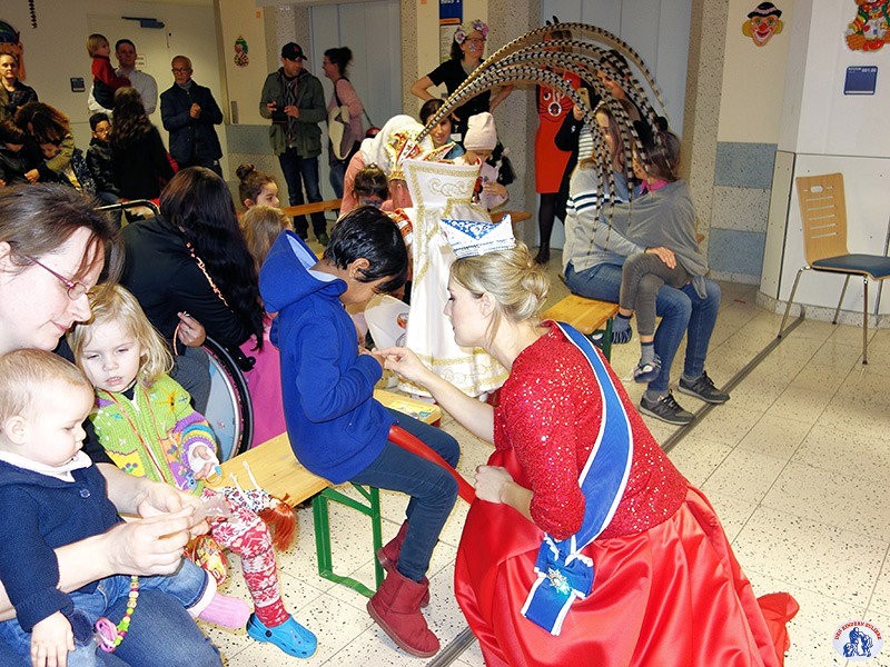 Karneval in der Kinderklinik – denn Lachen ist die beste Medizin