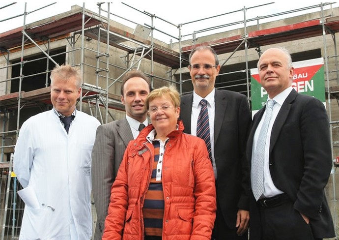 2012 - Ein Traum wird wahr - Richtfest für das Elternhaus