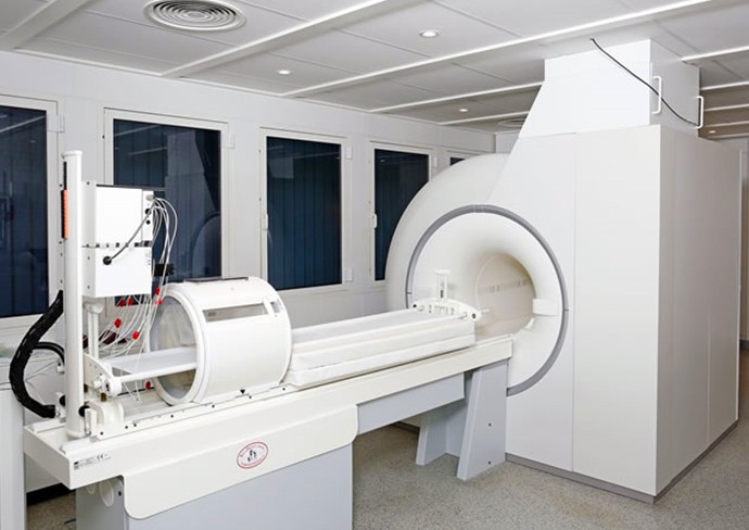 2007 - Magnetresonanztomograph (MRT) für Kinderklinik